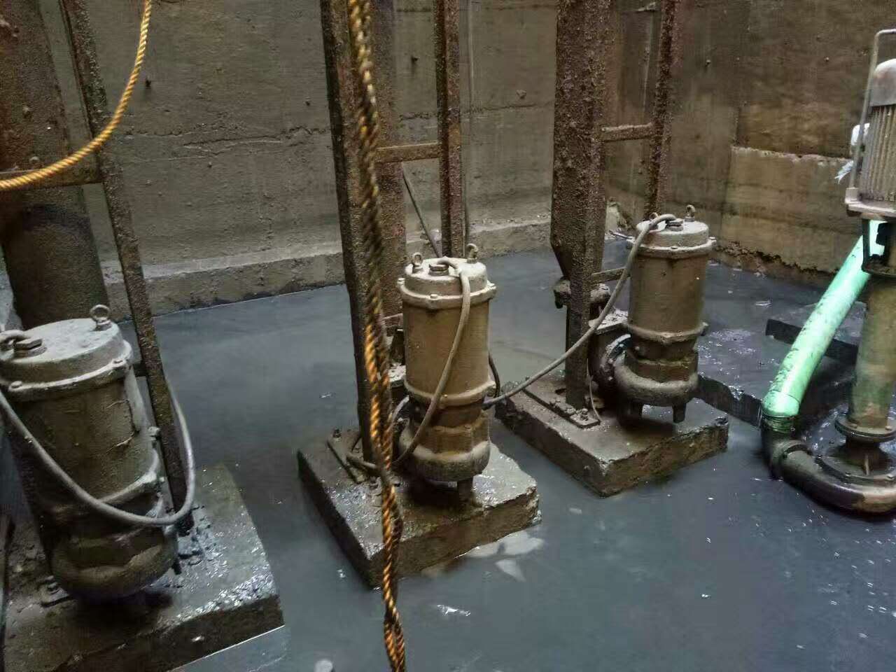 禹城污水池清理